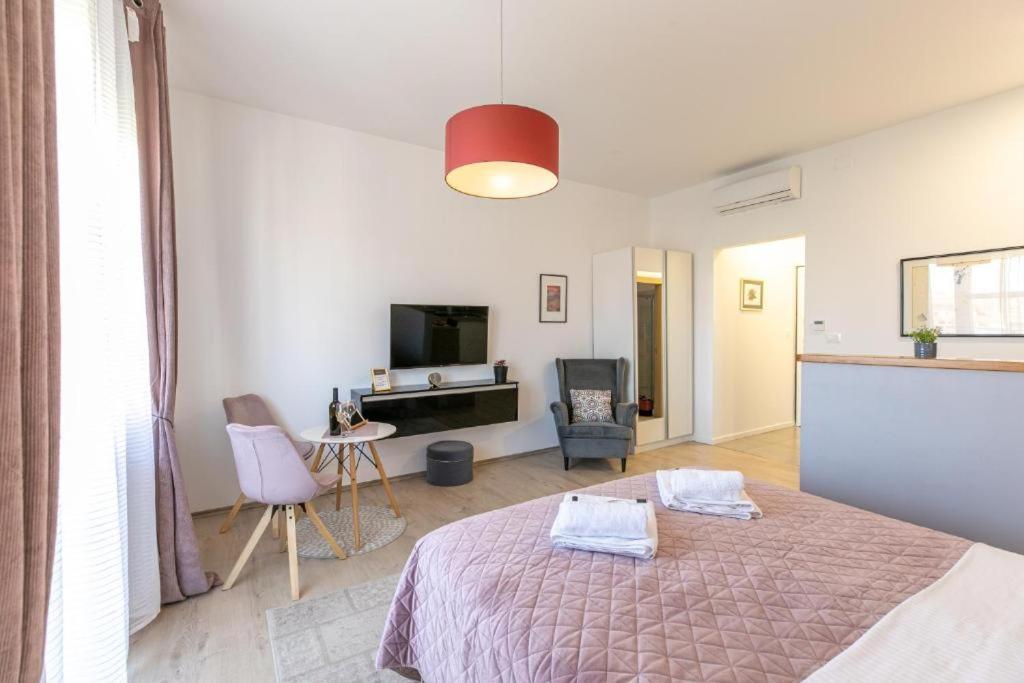 Polai Boutique Apartments With Free Parking エクステリア 写真